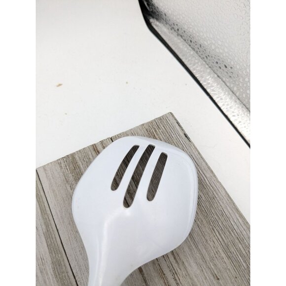 Vintage Indonesia White Melamine Ware Slotted Serving Spoon 11 1/2" Kitchen - Picture 5 of 7